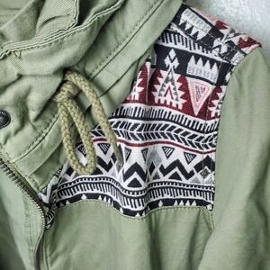 Roxy Womens Hooded Utility‎ Chic Jacket Small Olive Green Aztec Trim Winter